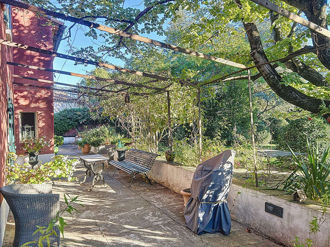 Maison à VILLENEUVE-LES-AVIGNON