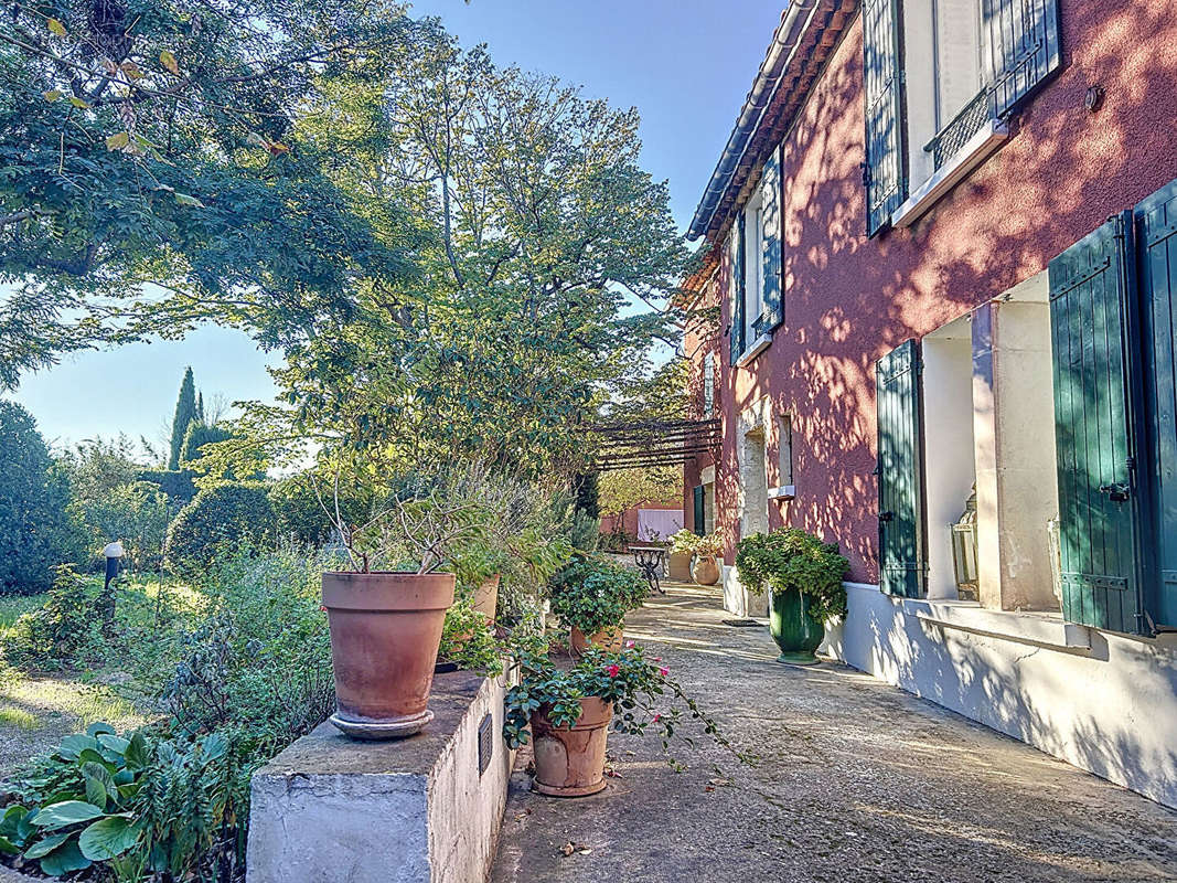 Maison à VILLENEUVE-LES-AVIGNON