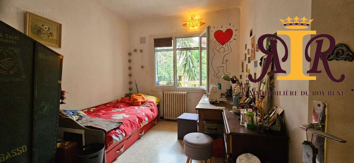 Appartement à MARSEILLE-5E