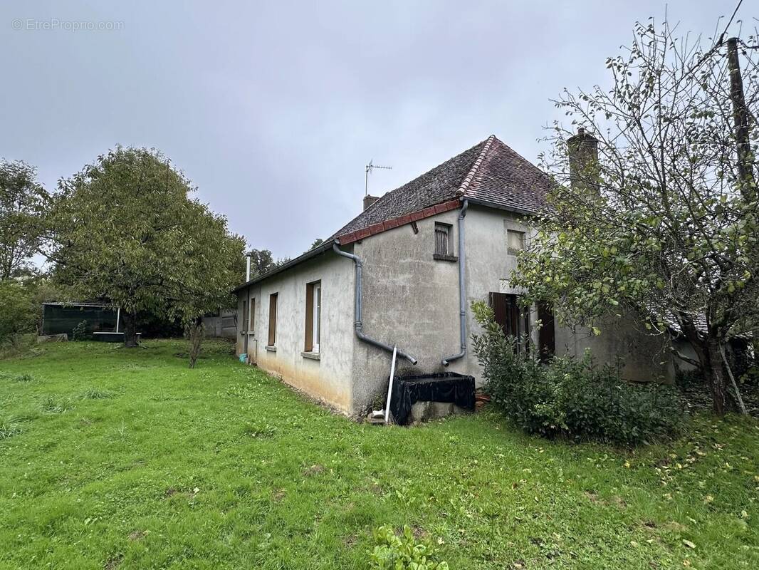 Maison à COULONGES