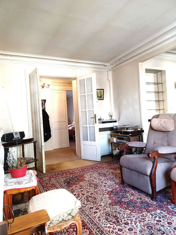 Appartement à PARIS-15E