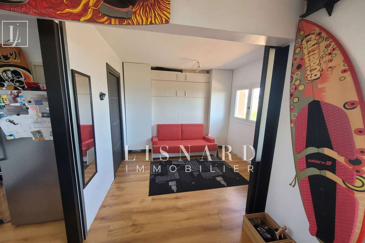 Appartement à VALLAURIS