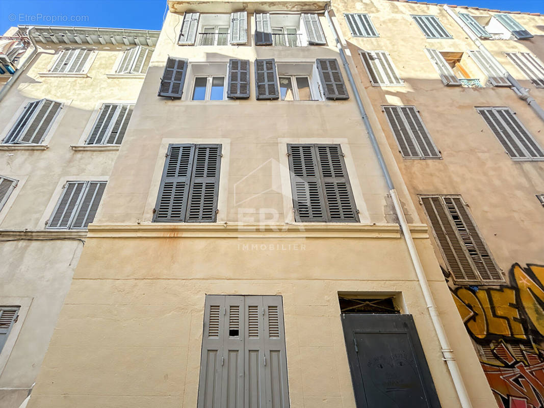 Appartement à MARSEILLE-2E