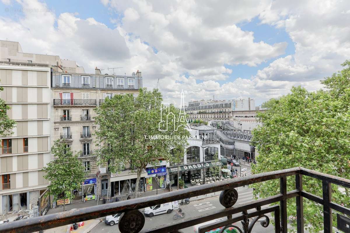 Appartement à PARIS-18E