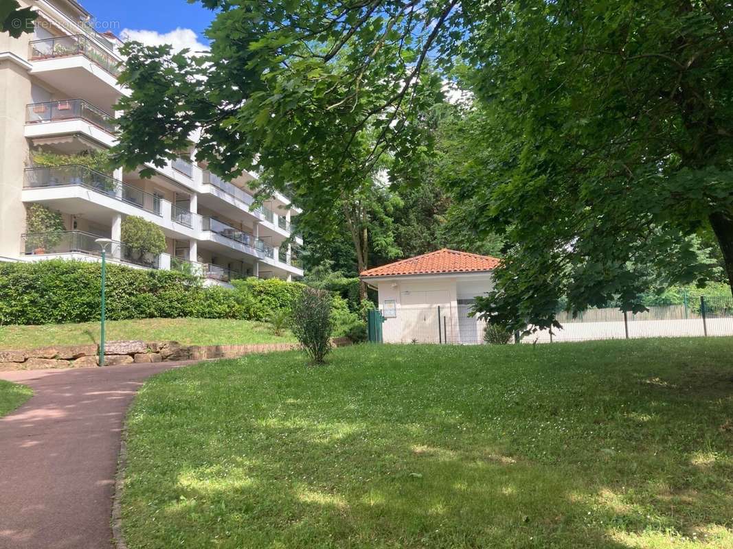 Appartement à LYON-5E