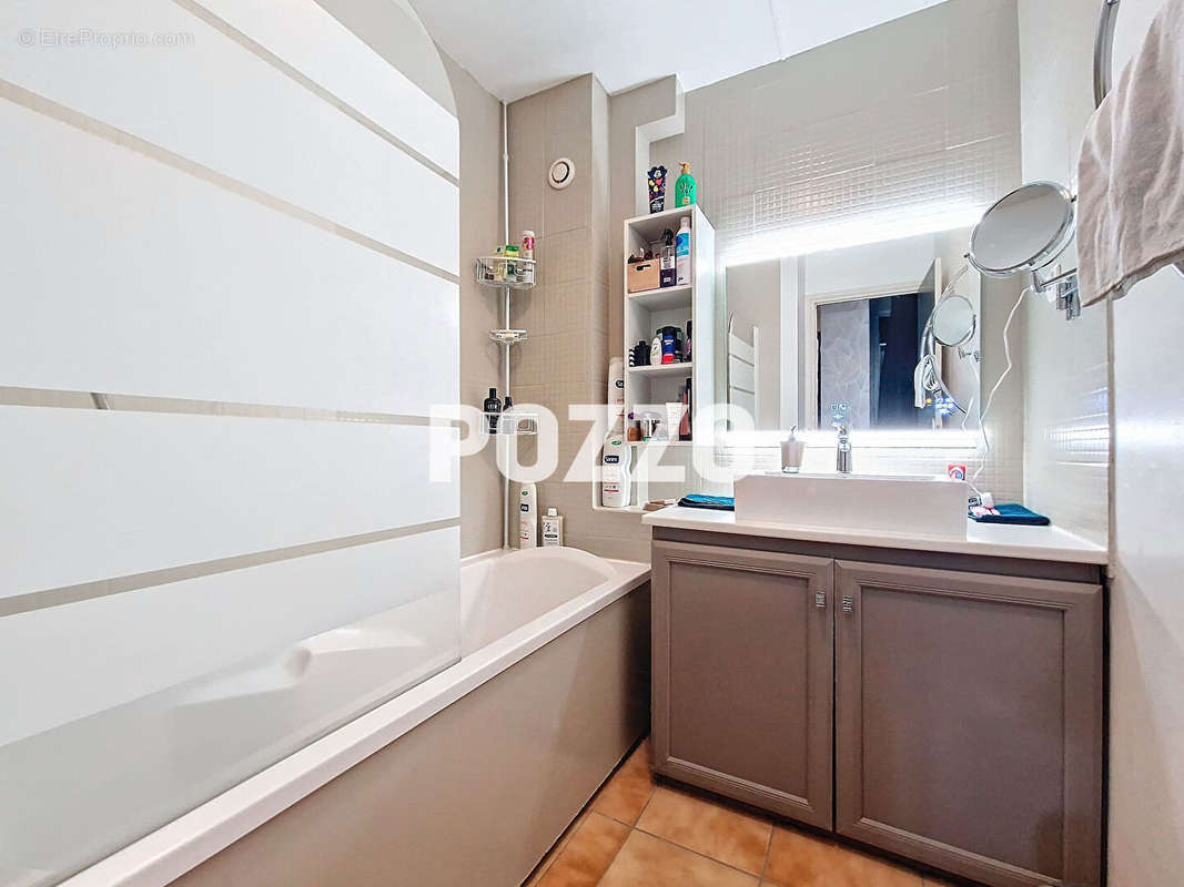 Appartement à HEROUVILLE-SAINT-CLAIR