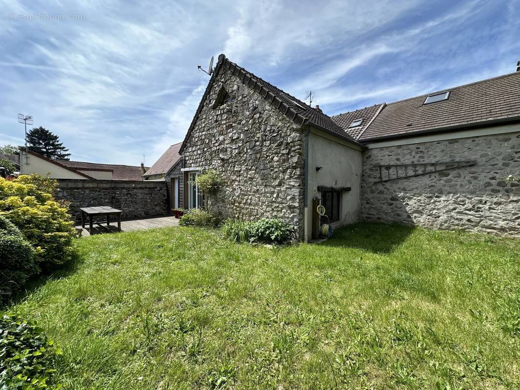 Maison à LIZY-SUR-OURCQ