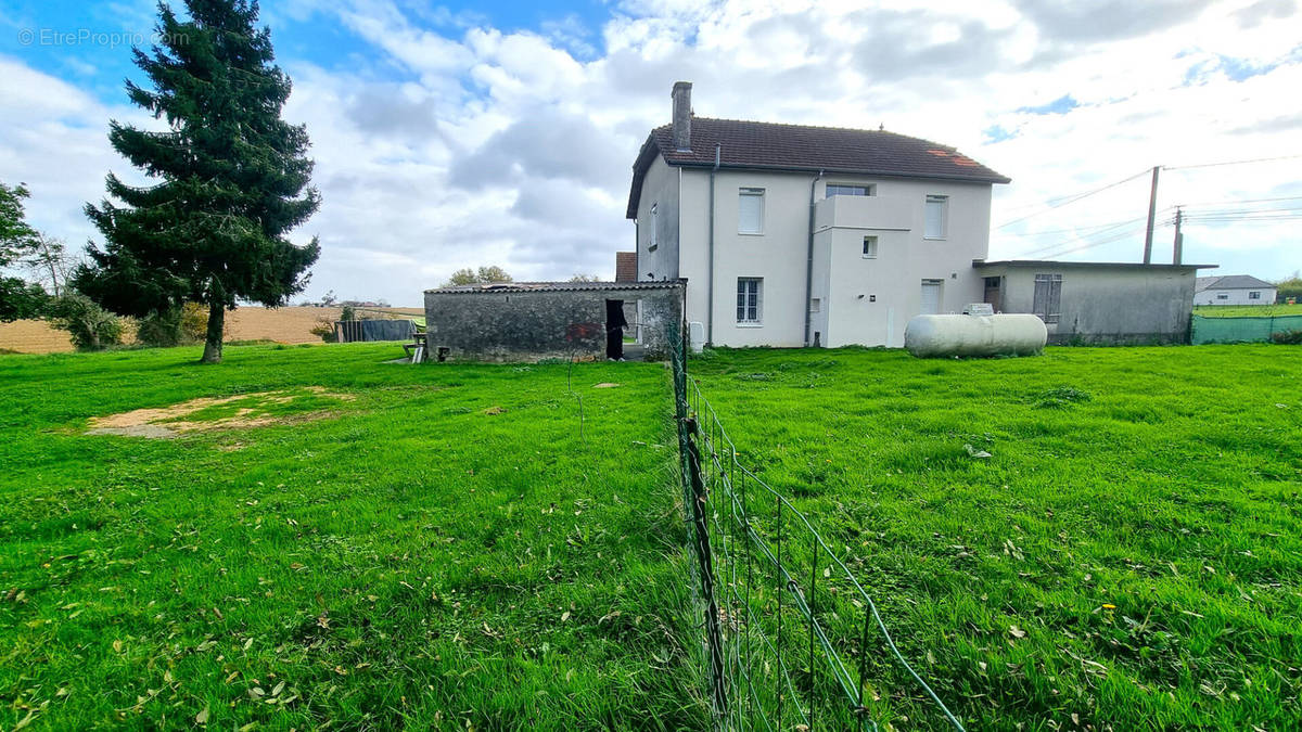 Maison à ARZACQ-ARRAZIGUET