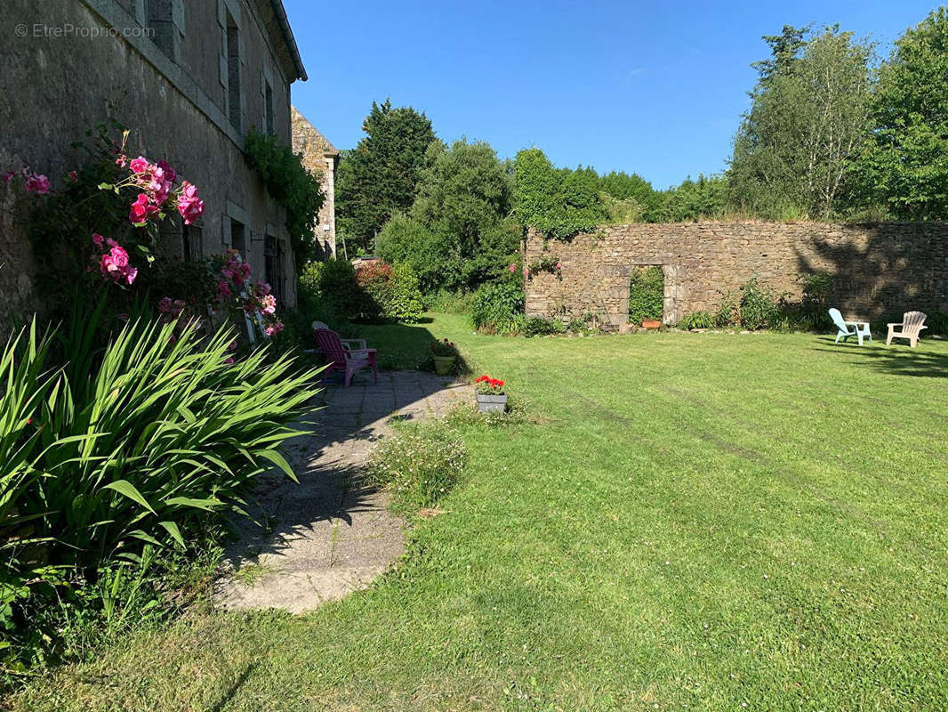 Maison à PONT-AVEN