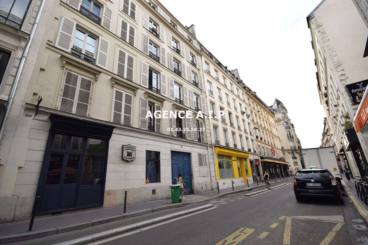 Appartement à PARIS-10E