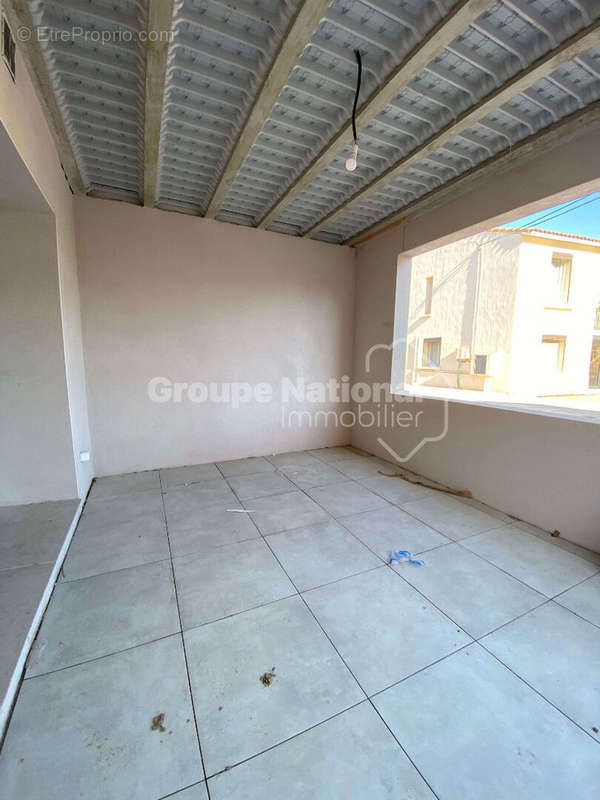 Appartement à CHATEAUNEUF-LES-MARTIGUES