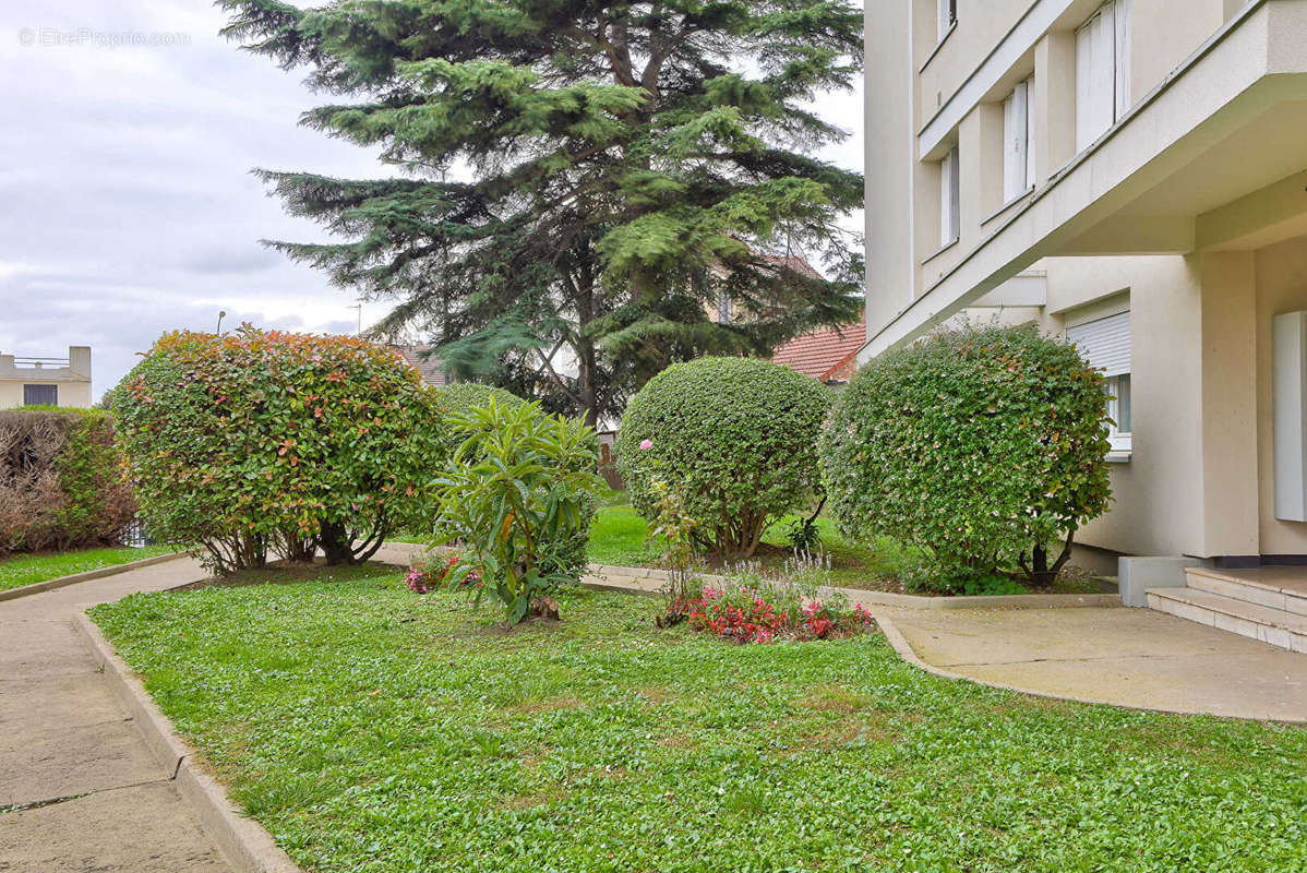 Appartement à COLOMBES