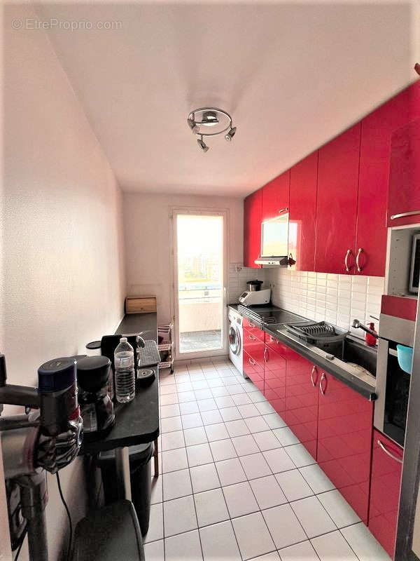 Appartement à COURBEVOIE