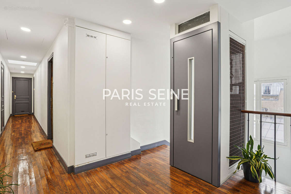 Appartement à PARIS-3E