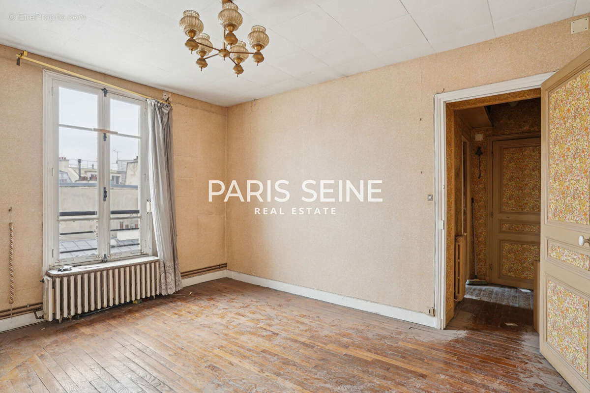 Appartement à PARIS-3E