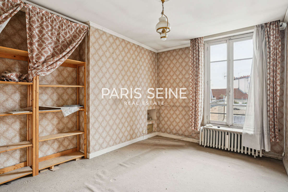 Appartement à PARIS-3E