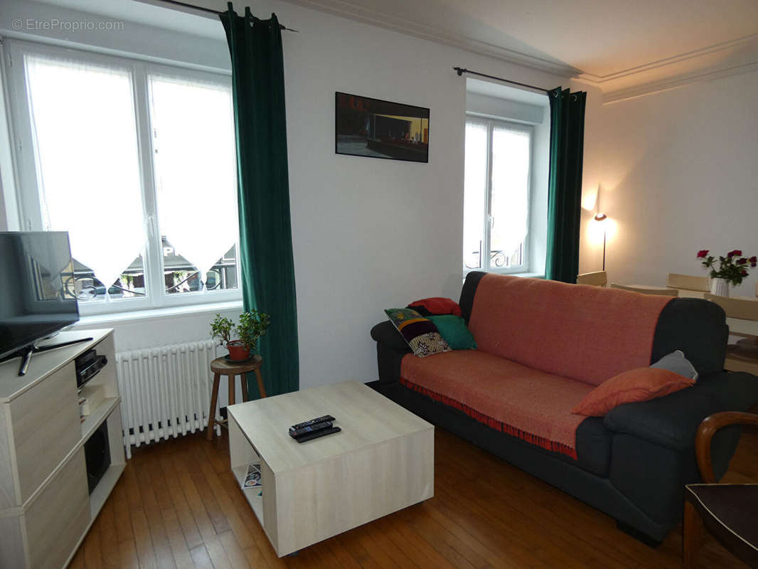 Appartement à SAINT-HILAIRE-DU-HARCOUET