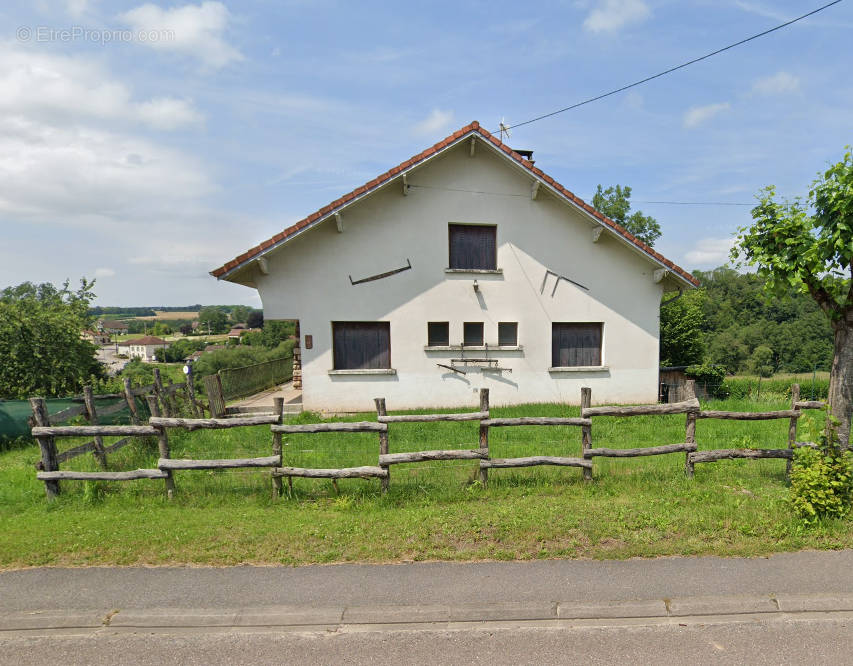 Maison à MONTHUREUX-SUR-SAONE