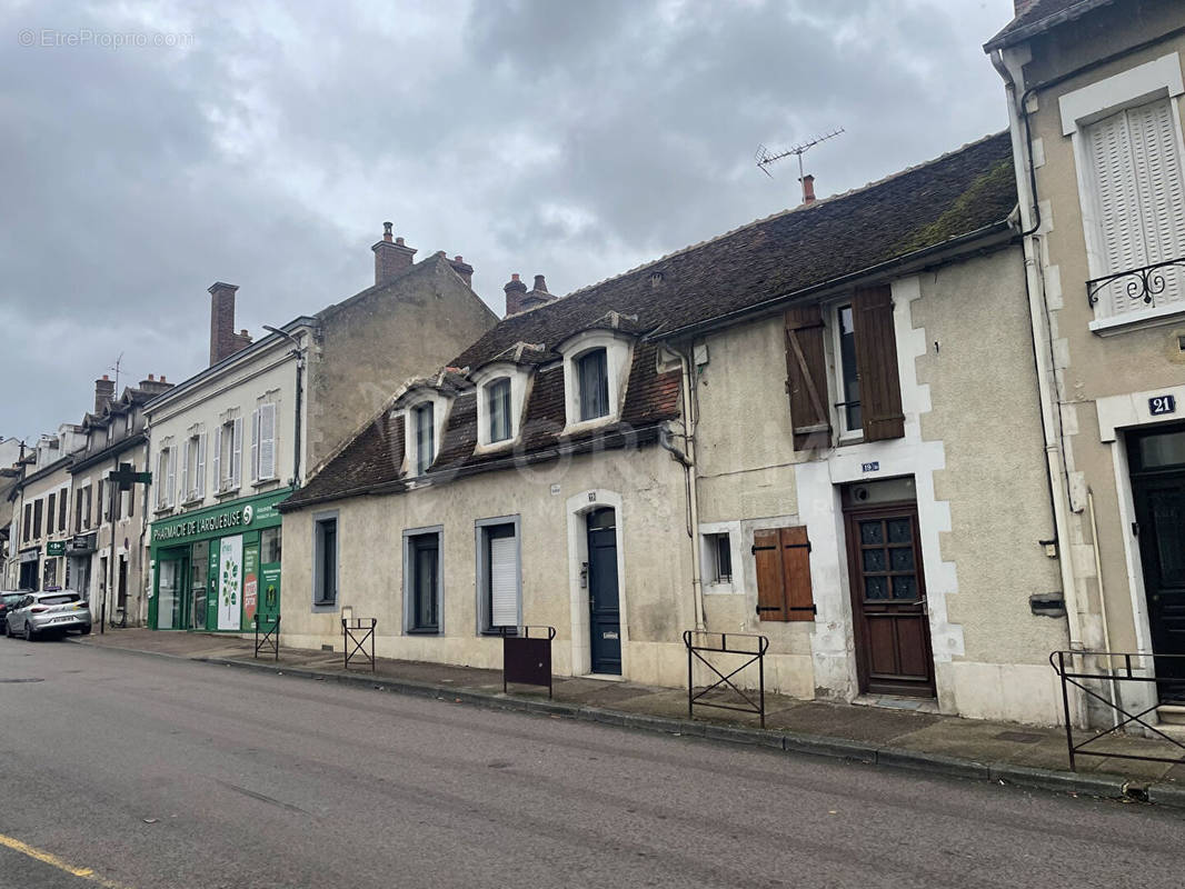 Maison à AUXERRE