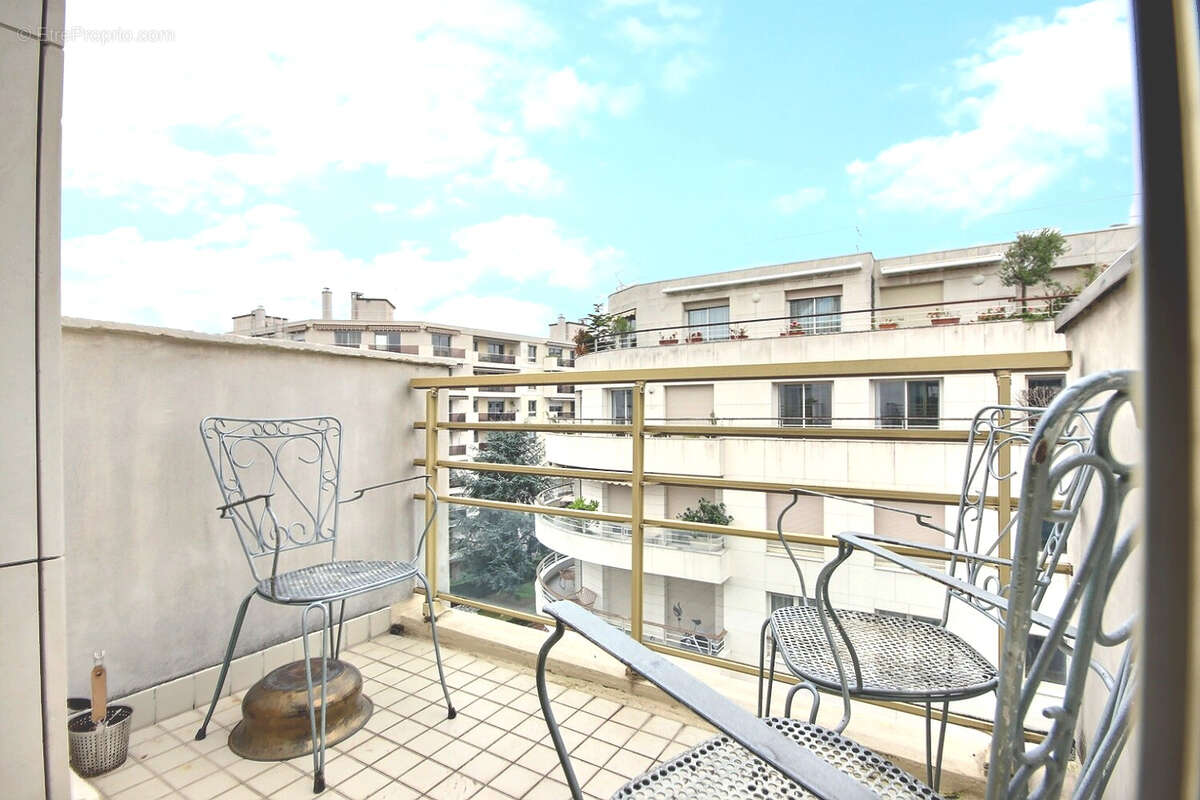 Appartement à LEVALLOIS-PERRET