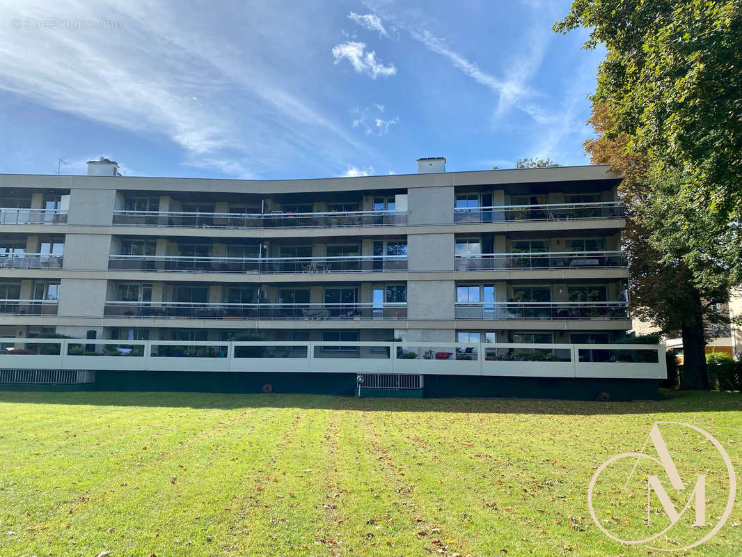 Appartement à SAINT-GRATIEN