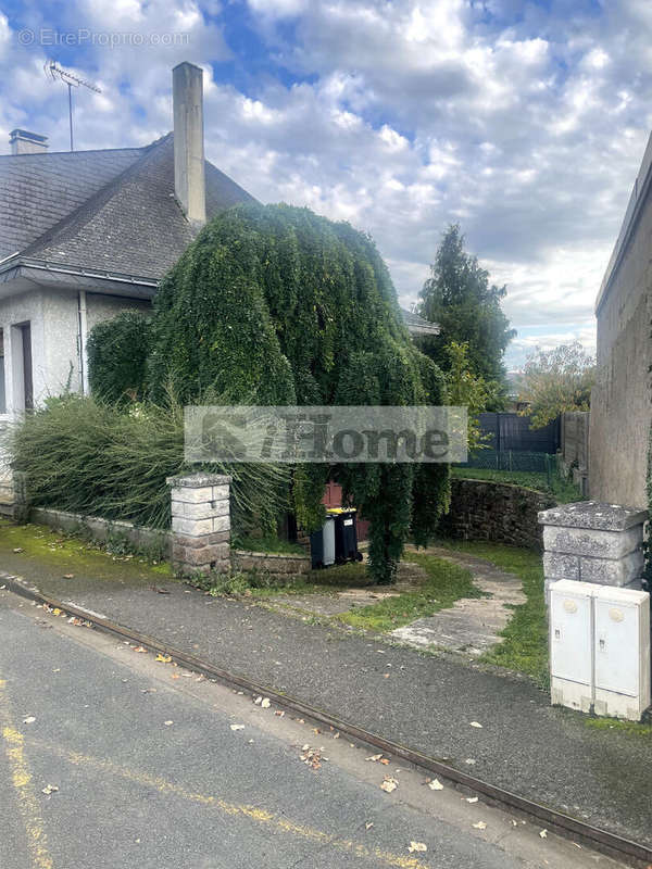 Maison à LA MEMBROLLE-SUR-LONGUENEE