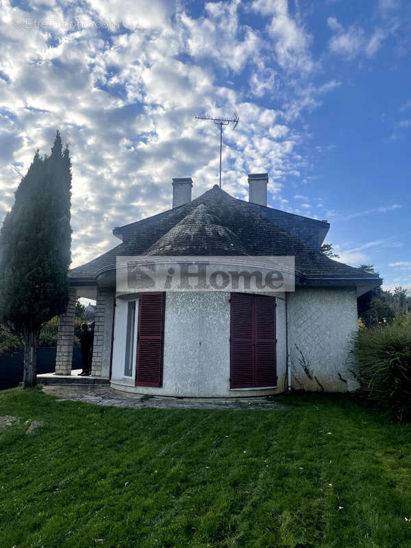 Maison à LA MEMBROLLE-SUR-LONGUENEE