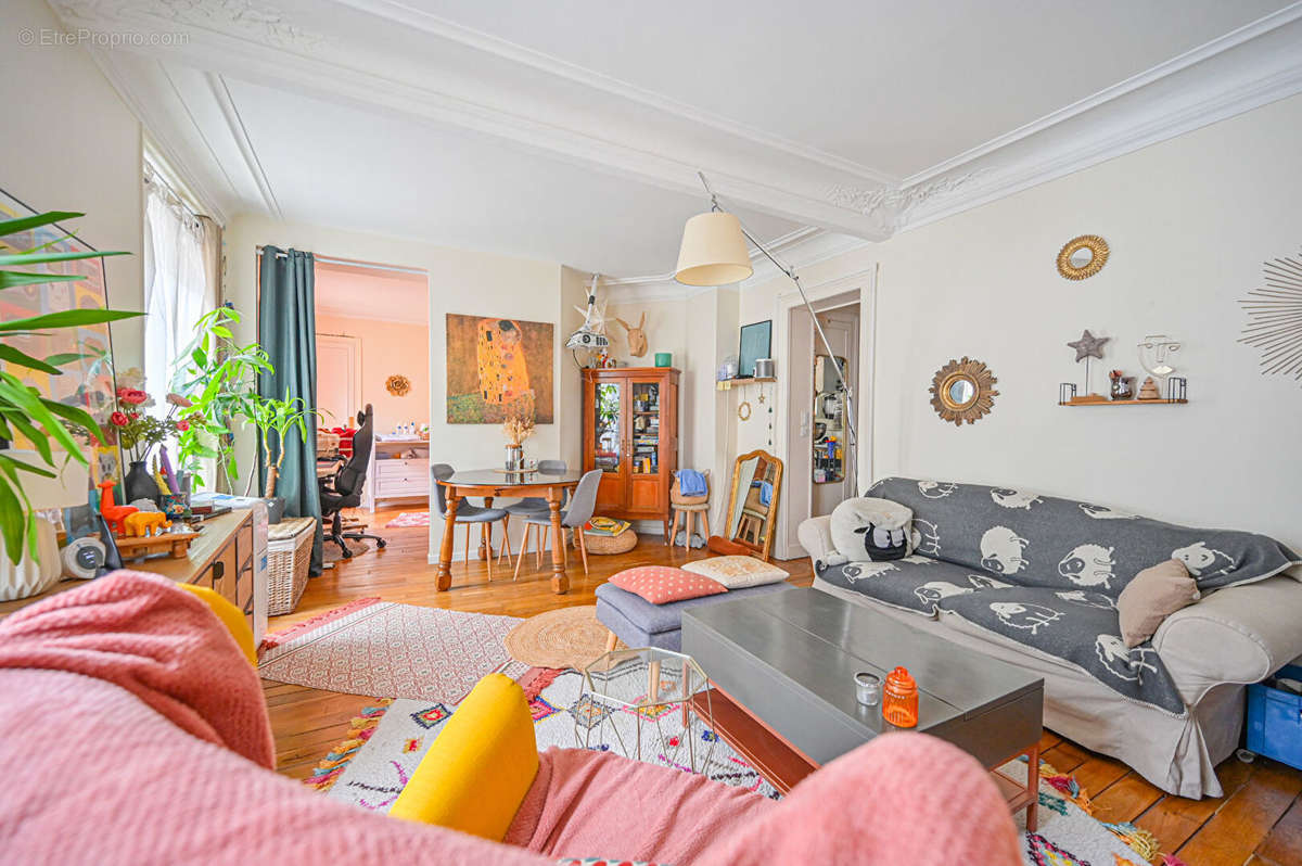 Appartement à PARIS-18E