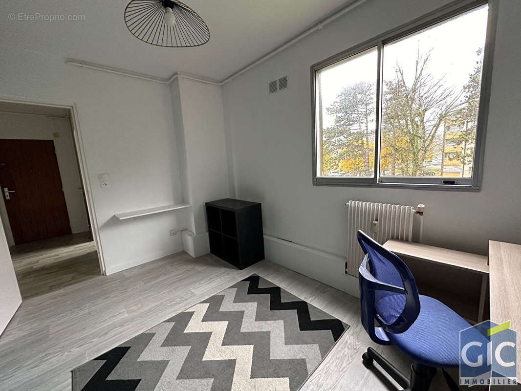 Appartement à HEROUVILLE-SAINT-CLAIR