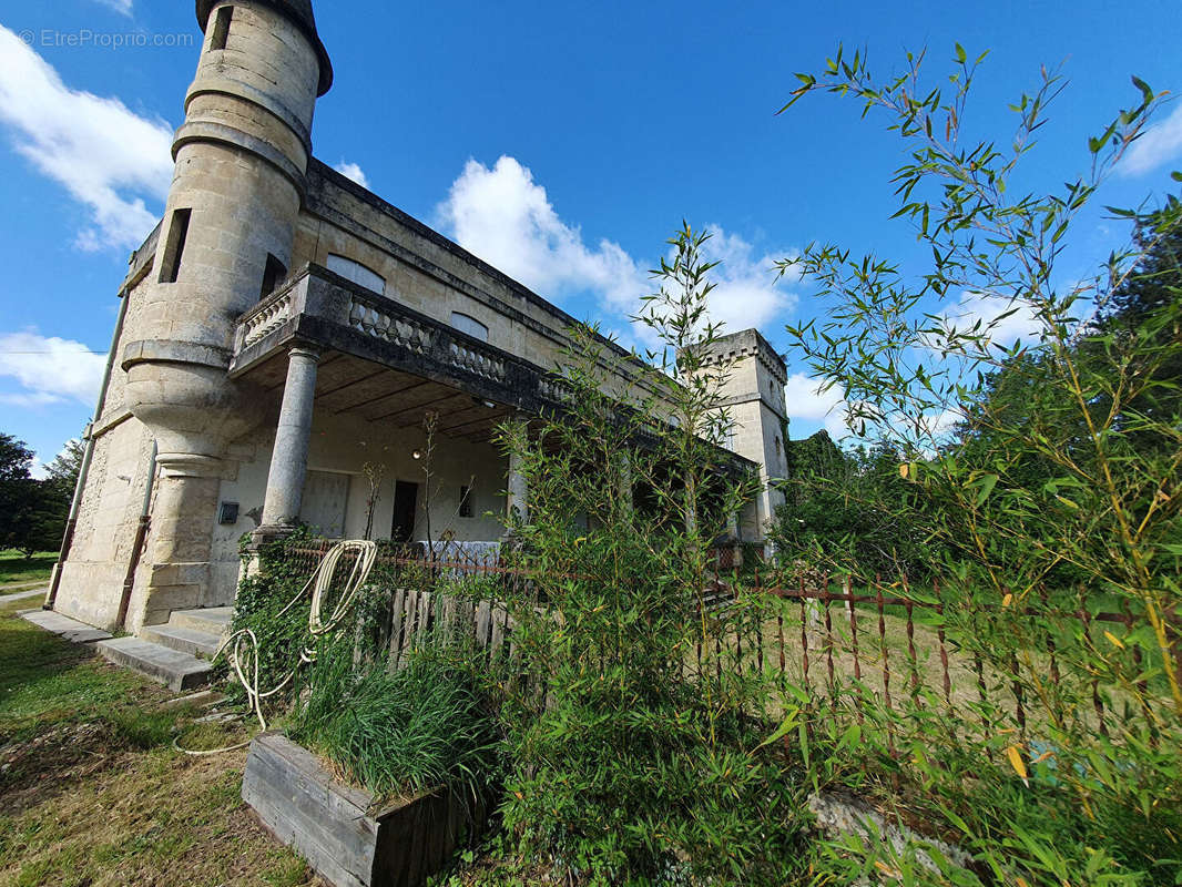 Appartement à YVRAC