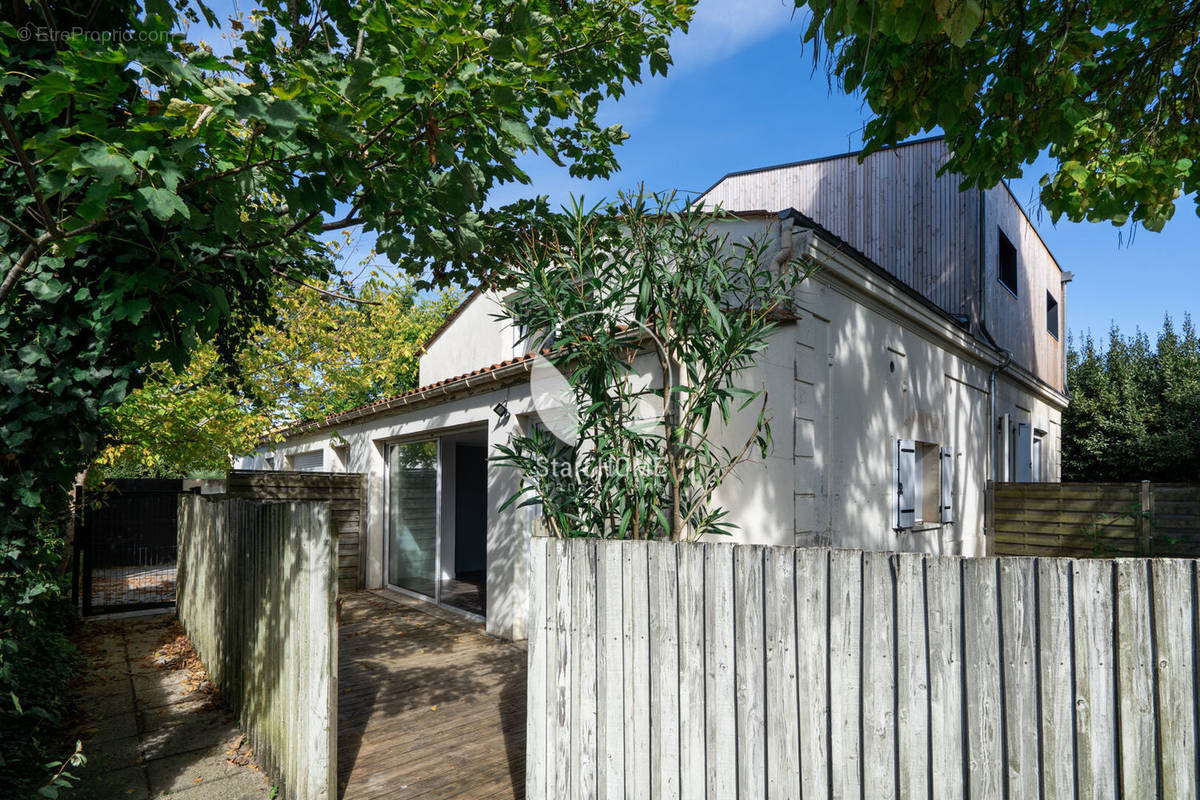 Maison à PESSAC