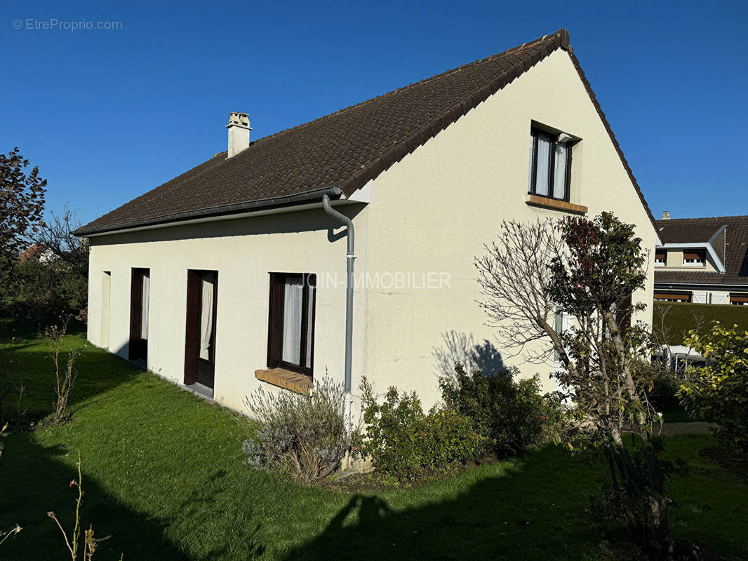 Maison à BELLEVILLE-SUR-MER