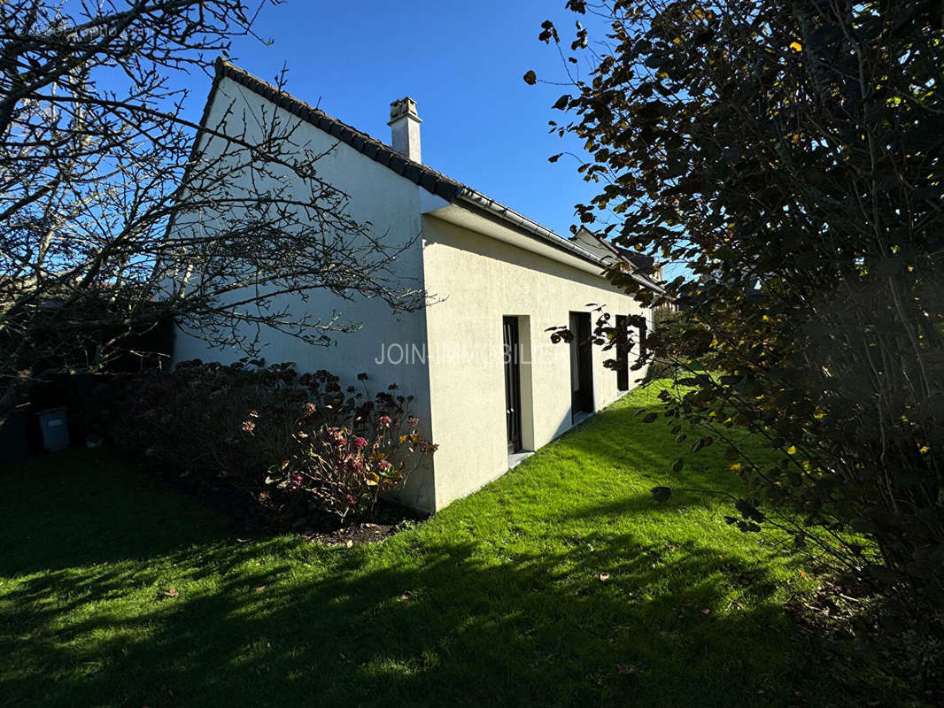 Maison à BELLEVILLE-SUR-MER