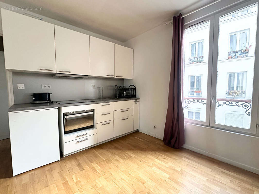 Appartement à PARIS-18E