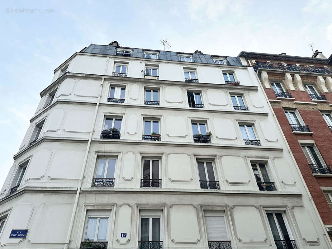 Appartement à PARIS-18E