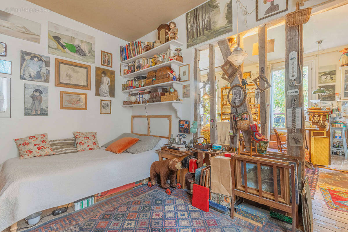 Appartement à PARIS-11E