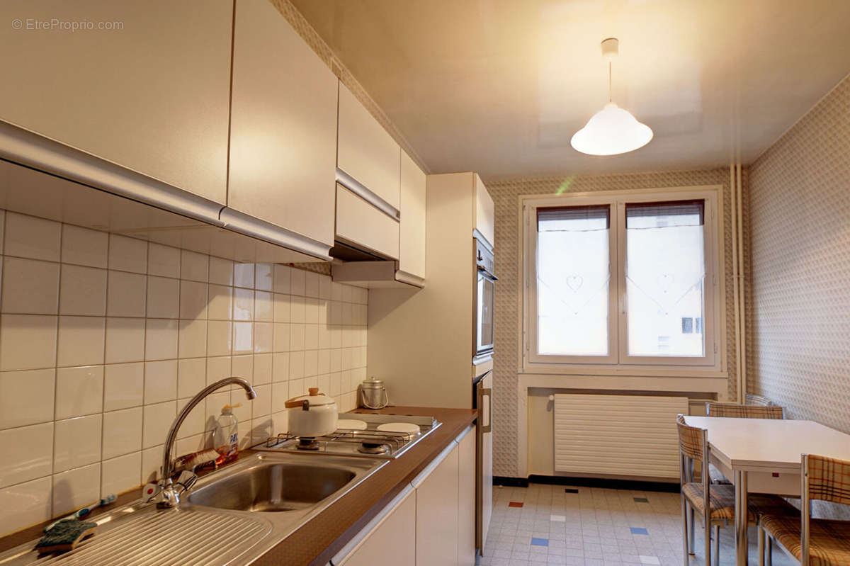 Appartement à SAINT-ETIENNE