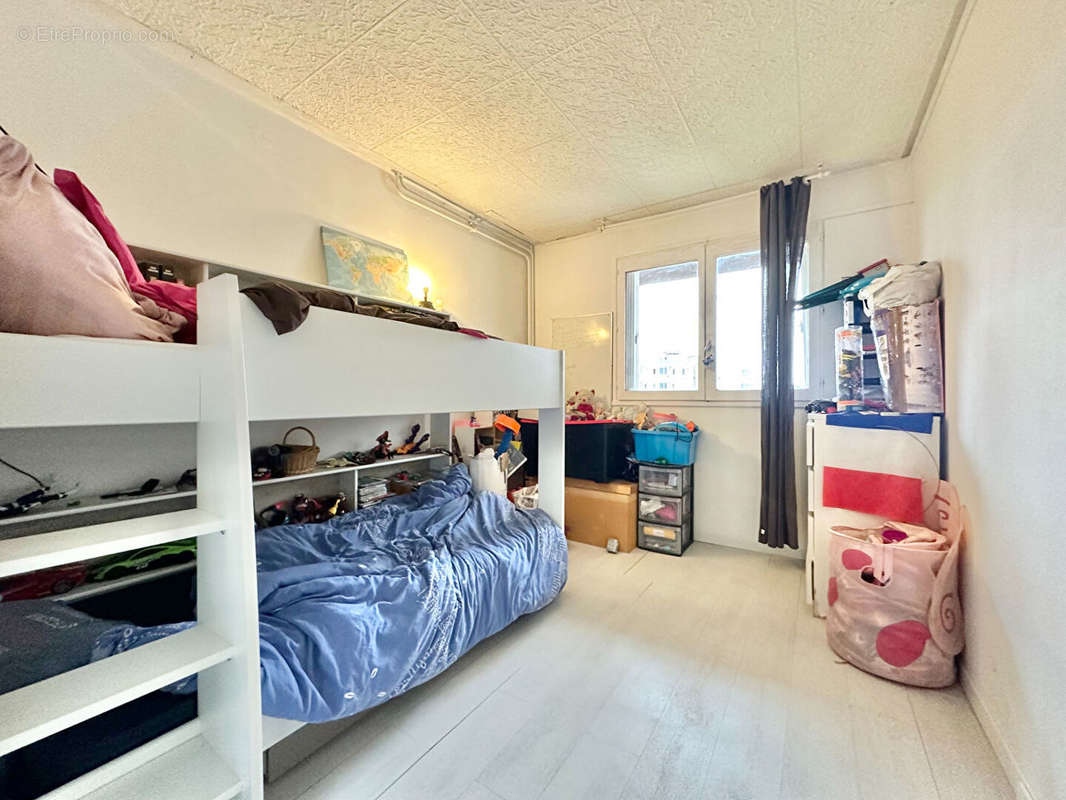 Appartement à SARTROUVILLE