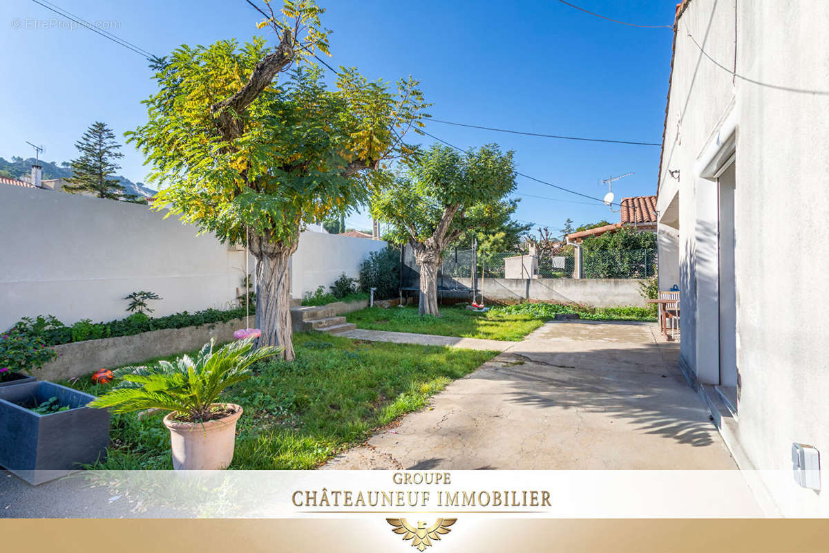 Maison à CHATEAUNEUF-LES-MARTIGUES