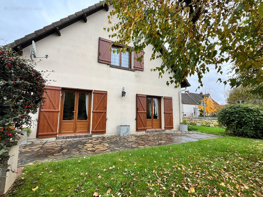 Maison à SAINT-PERE-SUR-LOIRE