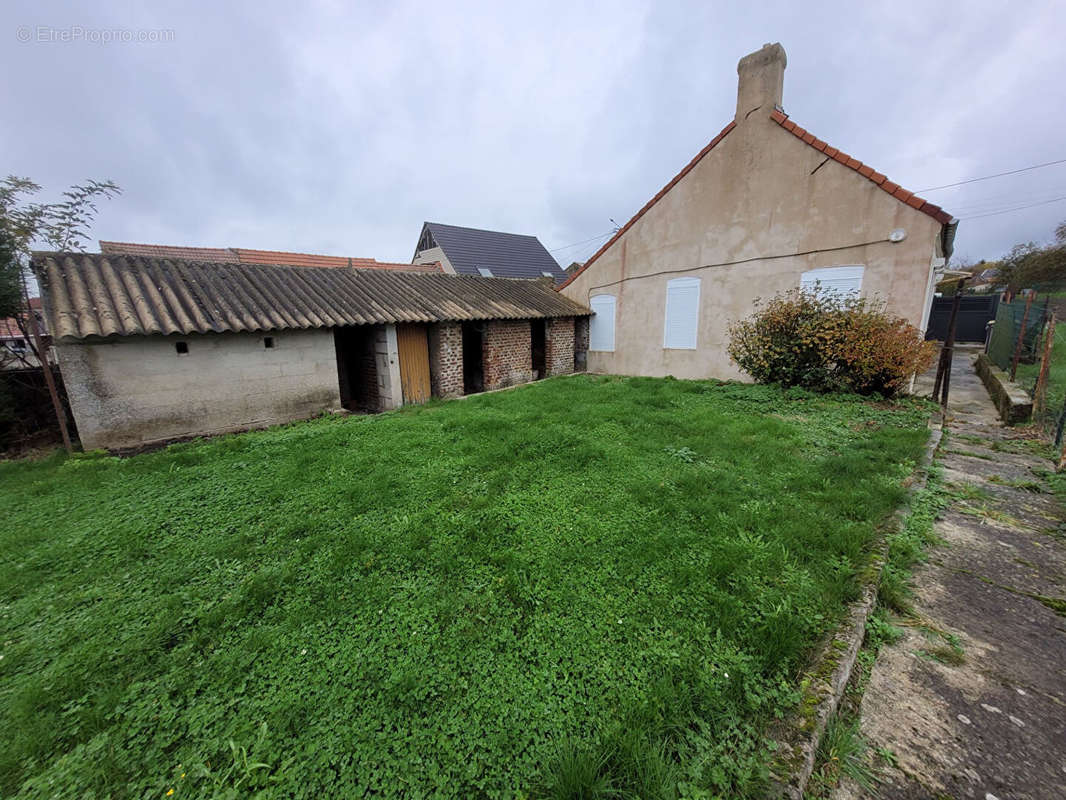 Maison à VILLERS-OUTREAUX