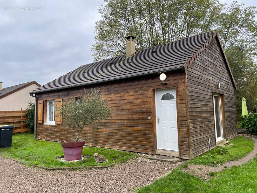 Maison à COUSSAY-LES-BOIS