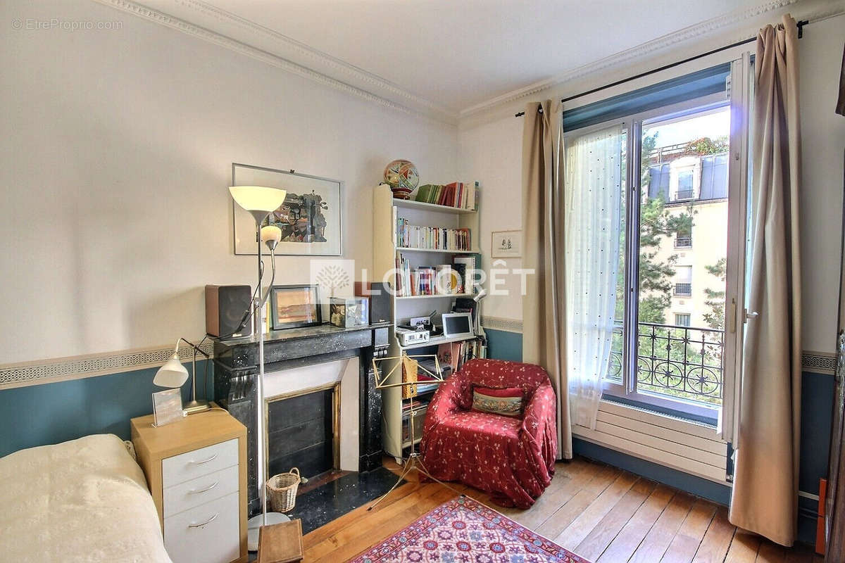 Appartement à SURESNES