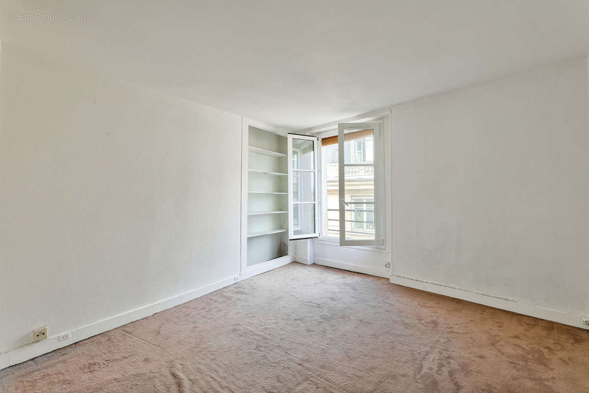 Appartement à PARIS-5E