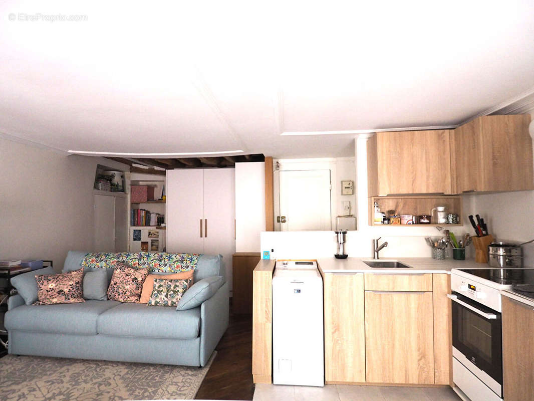 Appartement à PARIS-18E