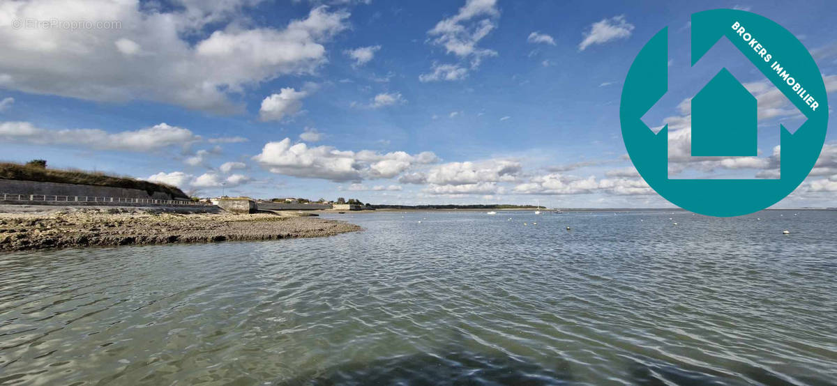 Arrivée sur l&#039;Île d&#039;Aix - Maison à ILE-D&#039;AIX