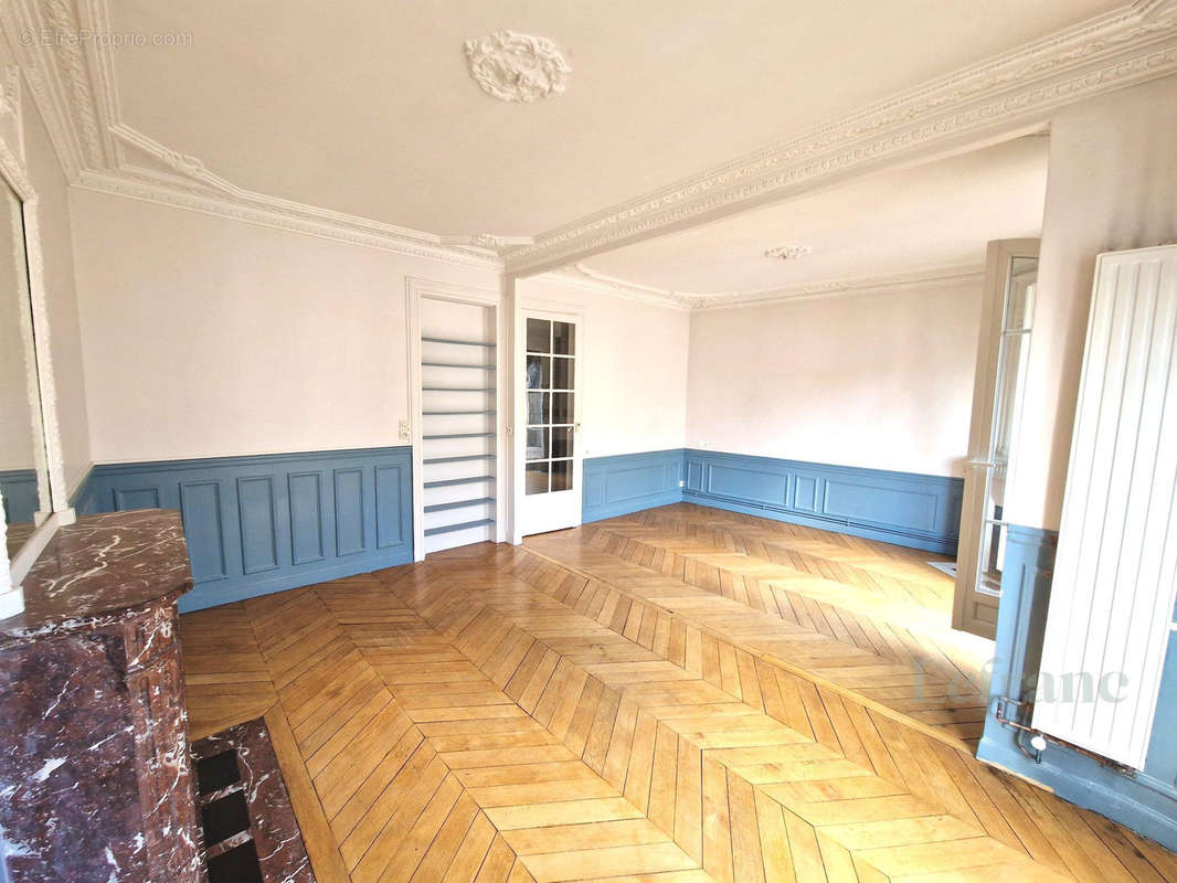 Appartement à PARIS-15E