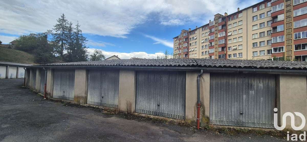 Photo 4 - Parking à AURILLAC