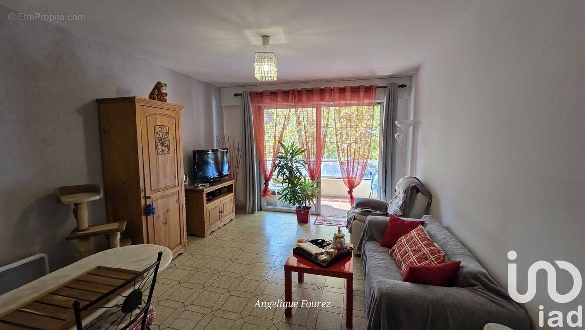 Photo 1 - Appartement à SIX-FOURS-LES-PLAGES