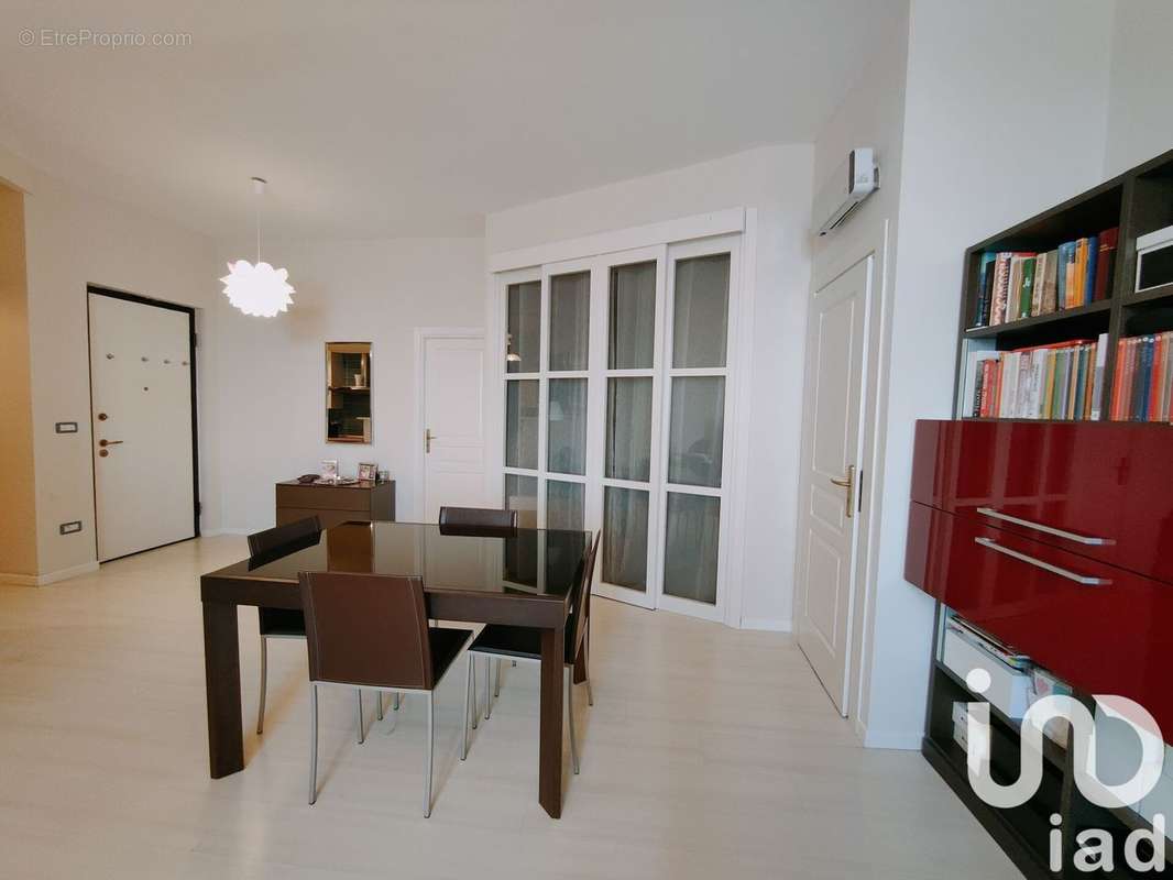 Photo 2 - Appartement à ROQUEBRUNE-CAP-MARTIN